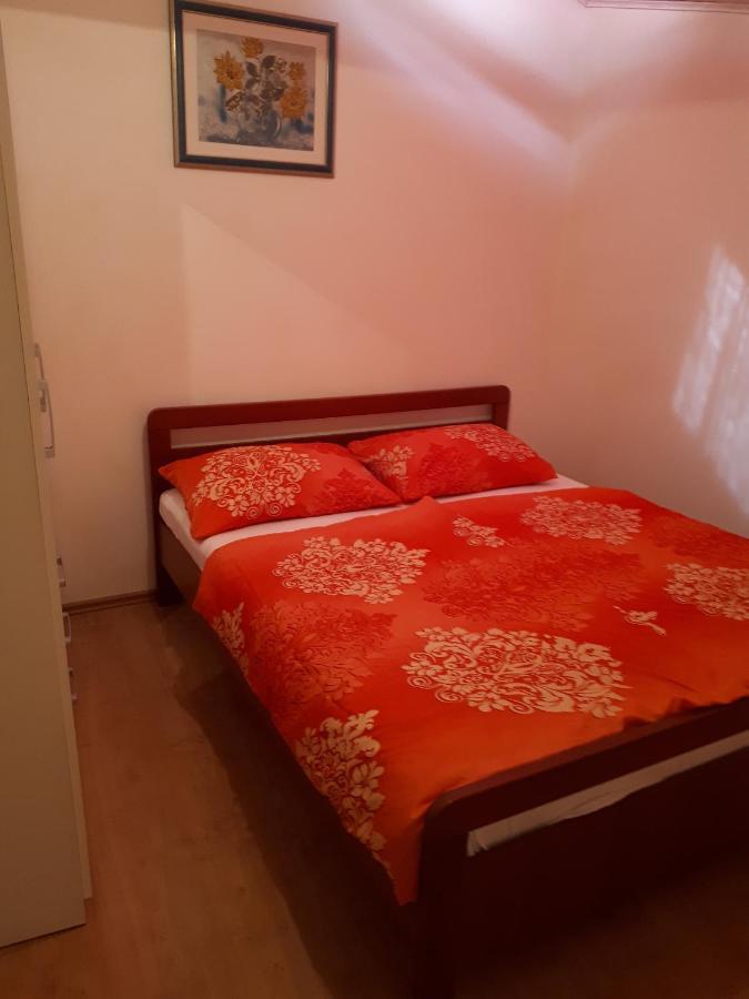 Apartment With A Parking Space Ivan Dolac, Hvar - 10434 Jelsa (Hvar)